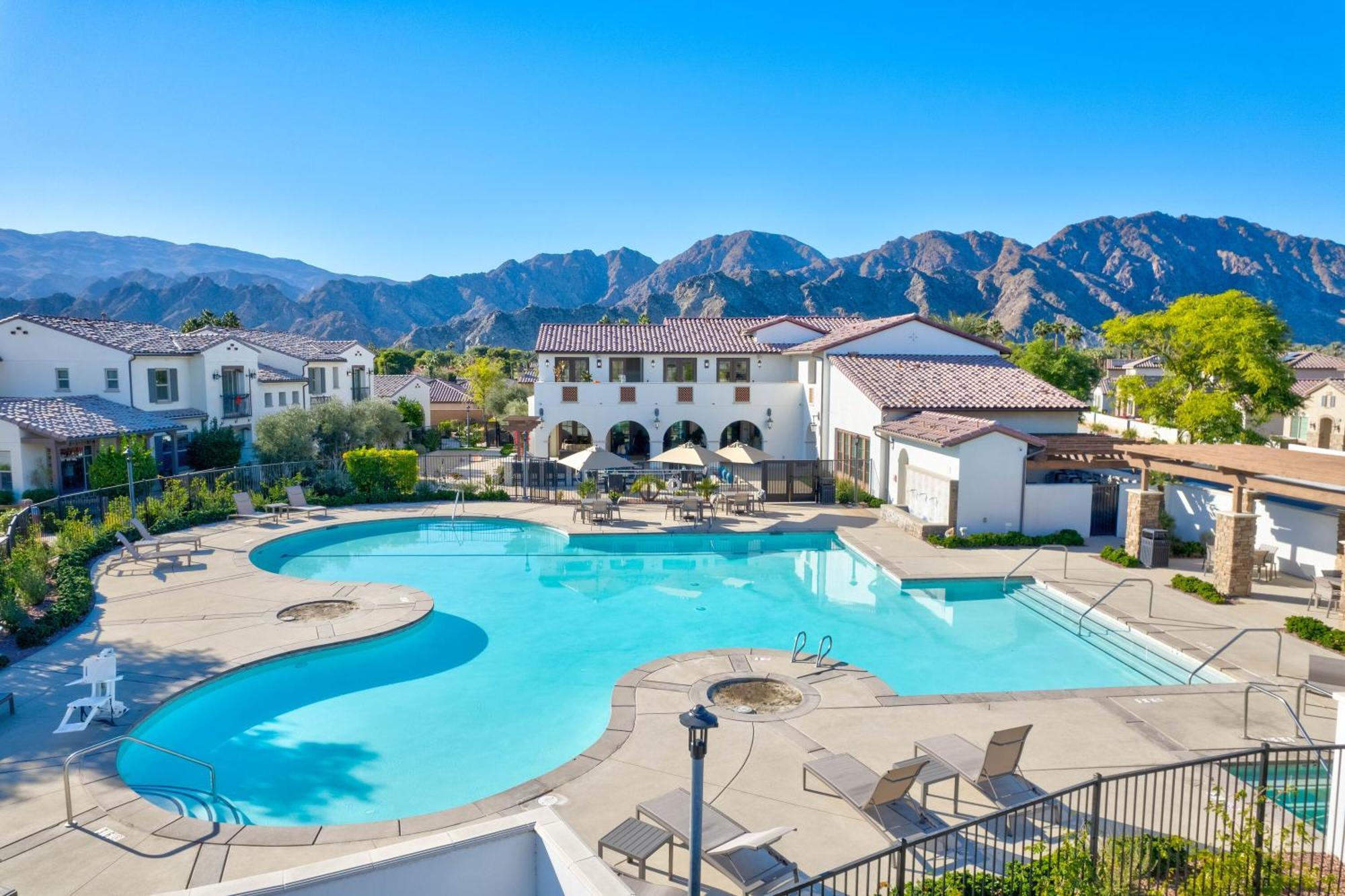ラキンタ Gated Pga West 2023 New Build - Ev Friendlyヴィラ エクステリア 写真
