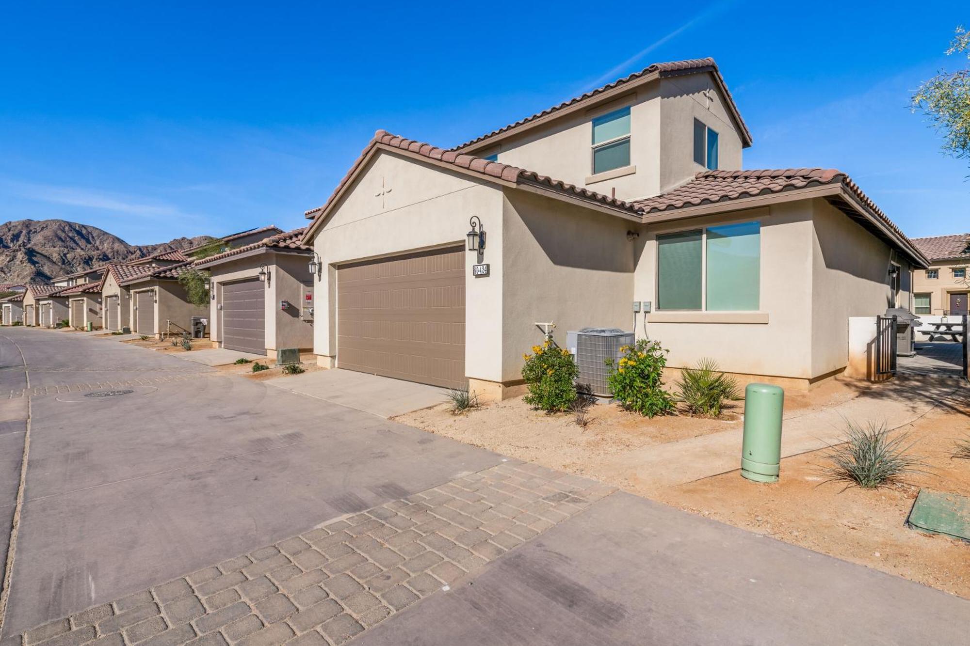 ラキンタ Gated Pga West 2023 New Build - Ev Friendlyヴィラ エクステリア 写真